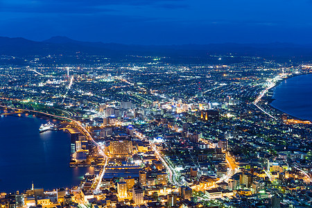 夜里哈科达市半岛吸引力市中心码头城市季节天空旅行天际游客图片