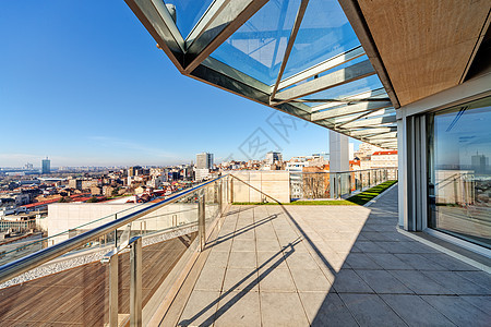 现代建筑平台反射地面商业住宅摩天大楼玻璃蓝色阳台建筑学公寓图片