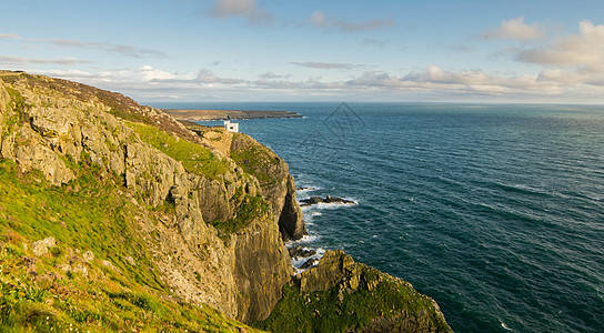 伊琳塔 南斯塔克 北威尔士蓝色旅游海洋警告灯塔建筑悬崖天空海景导航图片