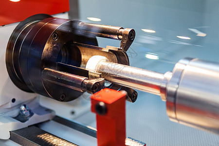 机型设备示范加工车床变速箱展示标本生产润滑剂钻孔制造业图片