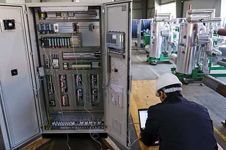 工业控制面板衣服生产工人金属机械全球工程操作员机器质量图片