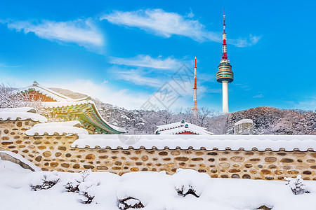 南韩冬季南山塔被雪淹没图片