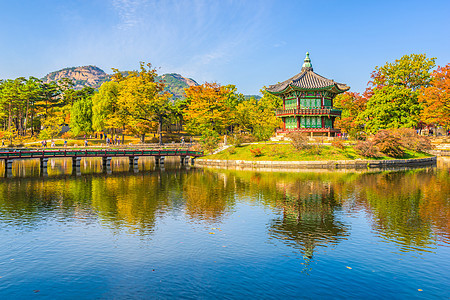 首尔庆博京贡宫秋天皇家旅行旅游历史性城市历史地标建筑建筑学图片