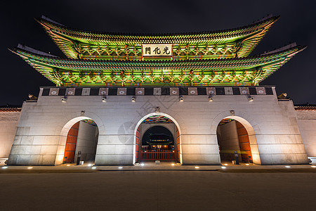 南韩首尔的庆博京贡宫殿建筑木头地标历史蓝色旅行旅游建筑学城市场景图片