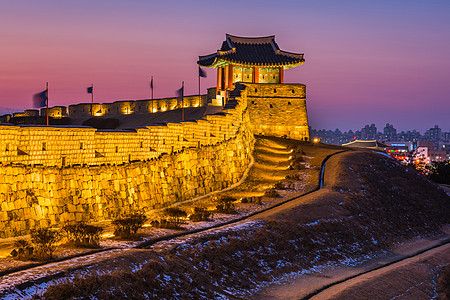 韩国 南朝鲜水原华永堡日落堡垒文化建筑石头历史遗产城市世界历史性水原图片