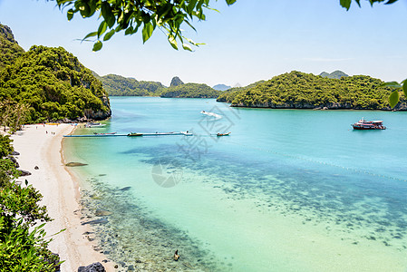 观景台假期地平线海洋天空海景游客全景场景风景海岸高清图片