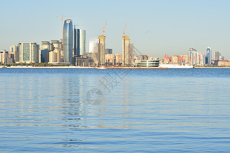 阿塞拜疆首都巴库市景 阿塞拜疆首府被Caspia海滨淹没图片