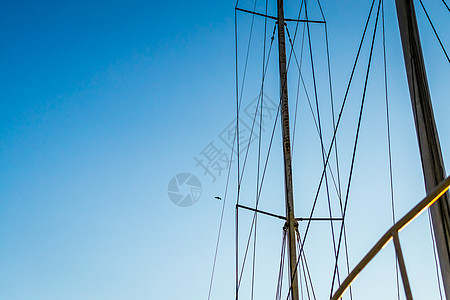 河流日落上的船只阳光反射全景海岸海洋气氛沙漠旅行橙子巨浪图片