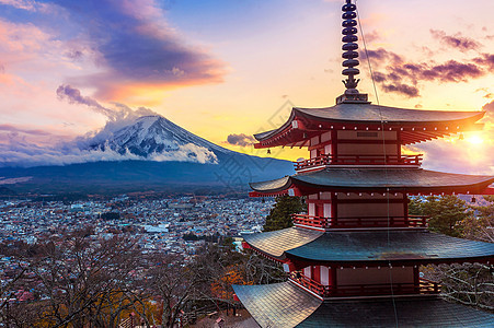 富士山和日本日落时的丘瑞托帕果达等美丽的地标宝塔叶子蓝色神道季节浅间火山神社天空樱花图片