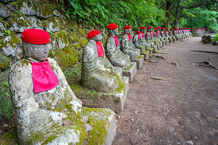 日本雕像文化旅游宗教地标纪念碑佛教徒传统旅行石头苔藓图片