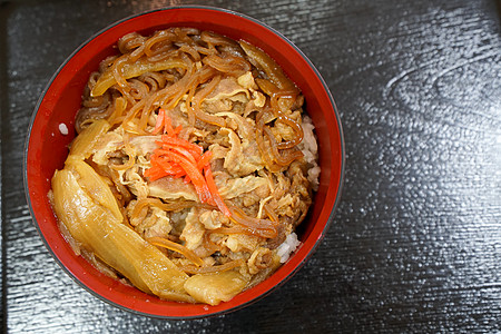 饭碗中的日本牛肉白色美食食物红色饮食蔬菜午餐盘子餐厅图片