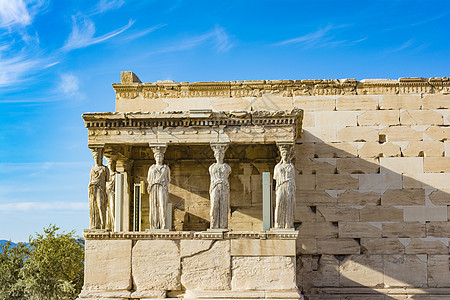 希腊雅典卫城神庙的 Caryatids 门廊废墟雕塑文明历史旅游大理石石头历史性神殿纪念碑图片