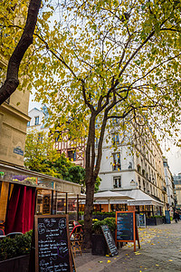 巴黎街Les Halles区街道木头餐厅建筑酒吧图片