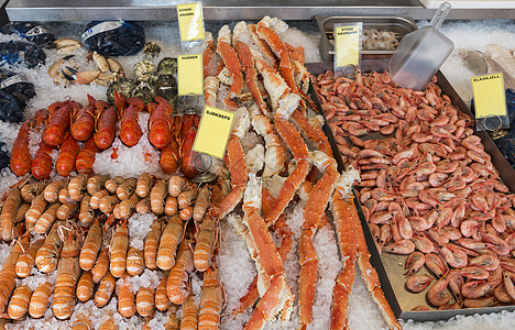N州卑尔根鱼市货架上的各种海产食品龙虾贝类柜台海洋美味渔夫价格国王美食海鲜图片