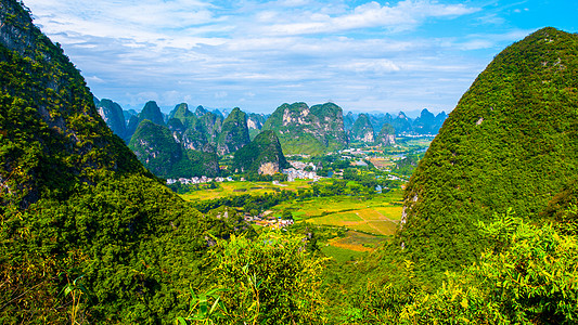 兴坪镇中国广西省Yangsuo县和Li Riri河周围的喀斯特峰及全景风景景观全景场地岩溶旅行国家爬坡顶峰地标石灰石场景地区背景