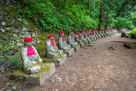 日本雕像旅游传统寺庙苔藓围兜宗教结盟雕塑历史石头图片