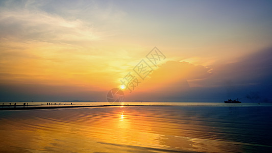 Nathon海滩景点日落旅行乘客渡船宽屏天际海岸太阳海景橙子巡航图片