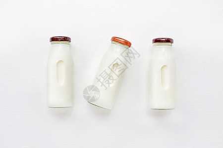 白底的牛奶瓶食物宏观剪裁奶油早餐饮食玻璃活力营养小路图片