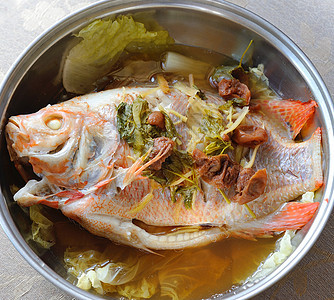 蒸蒸鱼香料洋葱海洋美食烹饪盘子道具鲷鱼钓鱼餐厅图片