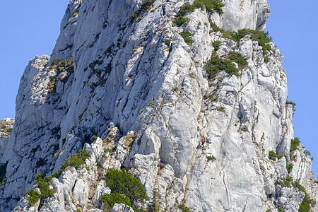 风景巴伐利亚顶峰旅行岩石旅游天空蓝色游客森林国家场景图片