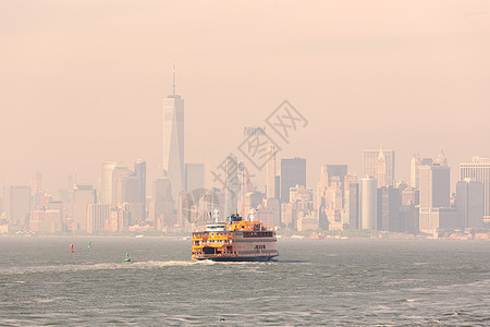 斯塔登岛渡轮和下曼哈顿天线 美国纽约地标港口贸易乘客观光景观摩天大楼中心市中心旅行图片