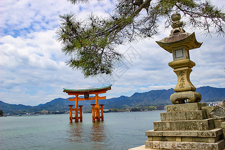 岛神社的漂浮托里门牌坊旅行世界宗教神道历史性地标寺庙红色图片