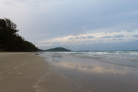 海洋 天空 海滩 阳光和云海景热带日落蓝色地平线旅行晴天海浪白色海岸图片