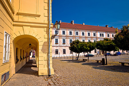 Tvrdja历史城镇Osijek的旧旧平面广场市中心历史性全景建筑旅游旅行房子街道蓝色教会图片