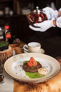 好吃的高级厨房餐厅茶壶午餐牛肉烧烤花生乡村猪肉盘子仆人图片