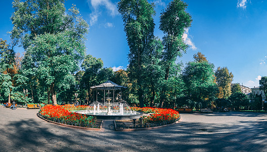 敖德萨城市花园全景旅游花儿路灯喷泉旅行历史性壁龛途径树木长椅图片