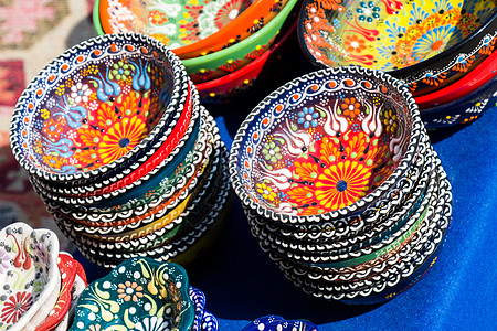 传统土耳其陶瓷板牌盘子艺术店铺手工陶器旅游工艺花纹板制品旅行图片