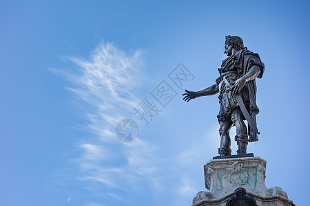 奥古斯都皇帝的铜像领导者街道雕塑旅行历史艺术男人帝国皇帝古董图片