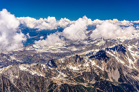 法国阿尔卑斯 上萨瓦伊 勃朗山遗产旅行冰川爬坡地标世界滑雪顶峰全景薄雾图片