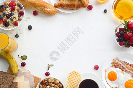 健康早餐背景情况饮料浆果羊角甜点面包蜂蜜燕麦杯子盘子油炸图片