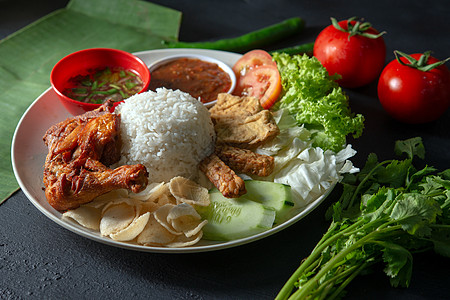 用油炸鼓棒早餐豆腐美味椰子食物盘子马来语午餐大腿美食图片