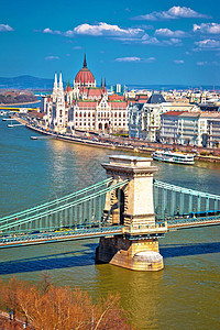 布达佩斯多瑙河河水沿岸链桥和议会Buu教会旅游蓝色历史性大教堂景观城市首都旅行中心图片