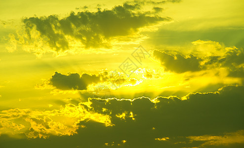 天空中多彩的 明亮的云彩黑色多云季节环境危险气氛天气气象雷雨云景图片