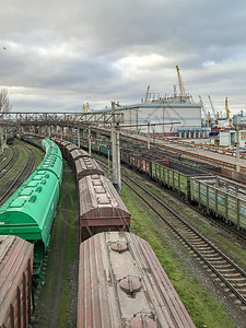 乌克兰敖德萨2017 年 12 月 30 日 敖德萨港 敖德萨港是乌克兰最大的海港 也是黑海盆地最大的港口之一出口工业商业社论贸图片