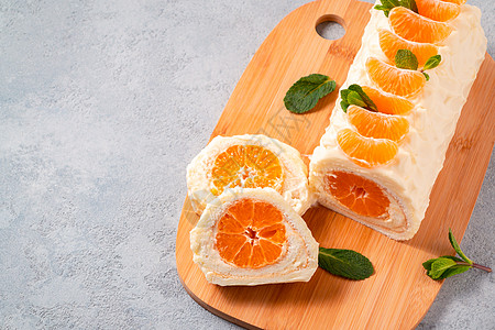 甜饼卷 加奶油和橘子酱饼干橙子奢华收据蛋糕面包馅饼水果黄油鞭打图片
