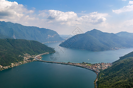 瑞士卢加诺湖树木房屋旅游假期风景绿色天空爬坡旅行图片