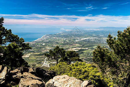 来自塞拉贝尔梅贾的直布罗陀海峡地标海岸线悬崖山脉海景海岸旅行天际岩石城市图片