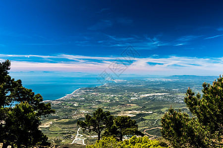 来自塞拉贝尔梅贾的直布罗陀海峡山脉岩石悬崖地标城市海岸线海景海岸天际旅行图片