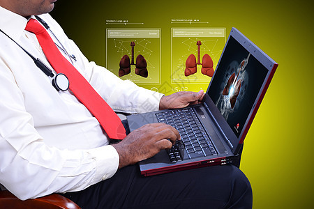 笔记本电脑医生帮助医师职业卫生互联网药品微笑诊所外套专家图片