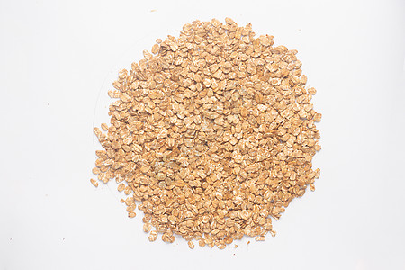 有机黄豆颗粒胶片的谷物片片 在白背上被孤立的花粉营养杏仁小麦燕麦白色纤维粮食小吃食物麦片背景