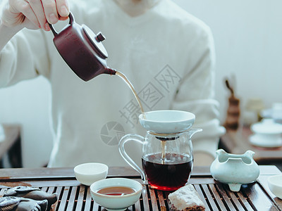 中华游茶茶仪式茶壶木头陶瓷桌子冥想服务治疗一杯茶文化健康图片