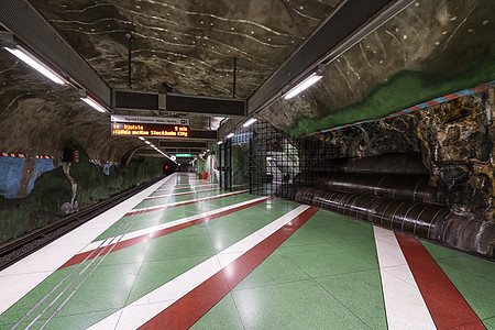 斯德哥尔摩地铁站隧道艺术建筑学城市岩石旅行过境建筑车站车辆图片