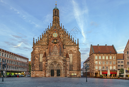 德国纽伦堡宗教市场正方形旅游吸引力日落建筑学天空教会历史图片