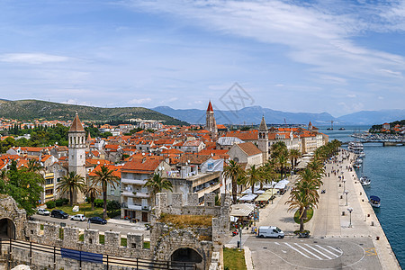 克罗地亚Trogir 视图遗产地标旅行长廊旅游全景建筑海岸线城市天空图片