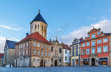 德国帕德伯恩市场广场建筑学房子高教堂教会宗教地标蓝色建筑市场城市图片