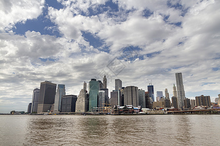 日出时纽约市全景天线 曼哈顿办公室图片